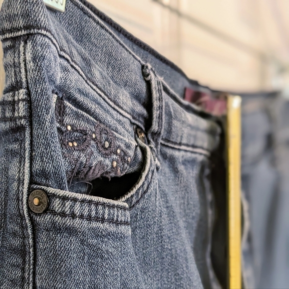 Gloria Vanderbilt Amanda Straight Leg Blue Demin Jeans Size 14 Missy - Picture 9 of 12